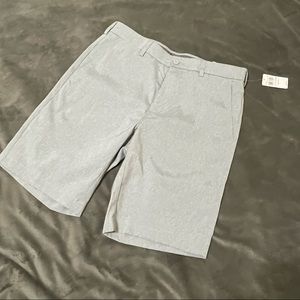 SOLD 💙 New with tags 💙 Stretchy Grand Slam Golf Shorts (UPF 50) Size: 32